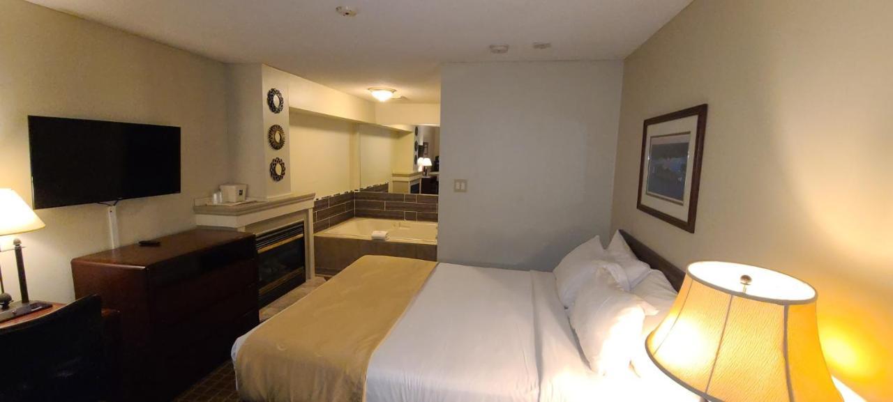 Quality Inn & Suites 1000 Islands Gananoque Kültér fotó